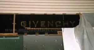 givenchy_Signage_maker