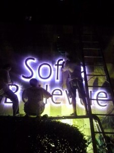 sofia bellvue1 signage maker