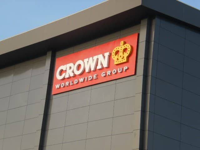 Building Signs Crown Laguna