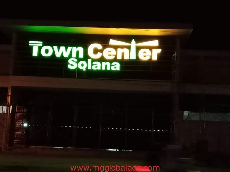 sign maker | building sign | town center solana