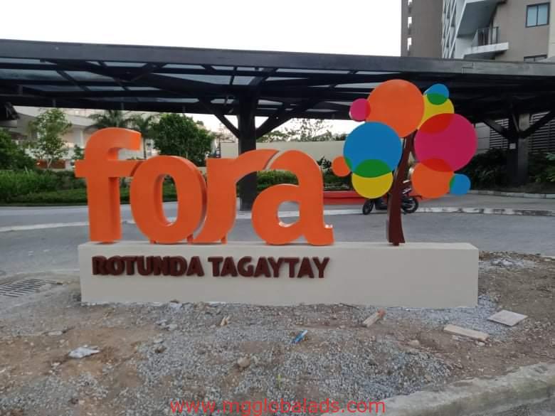 fora | acrylic sign | pedestal signage