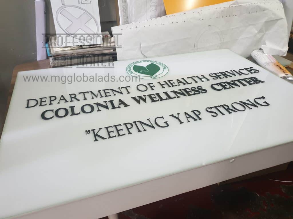 acrylic sign | sign maker | Colonia Wellness Center