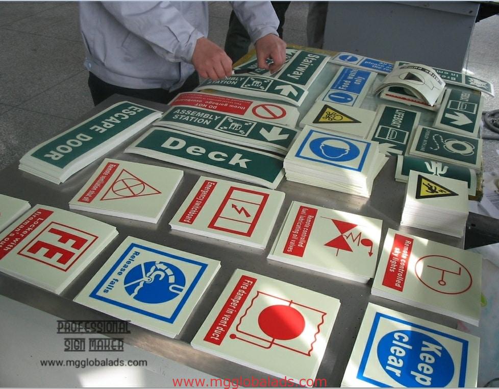 photoluminescent sign | safety sign | signmaker