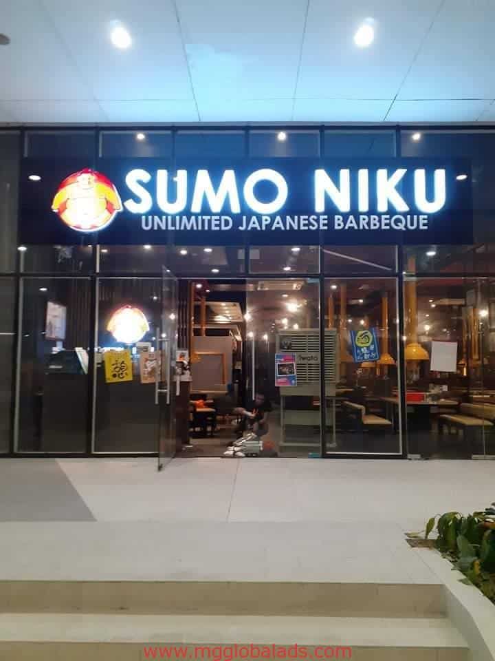 acrylic sign | signage | Sumo Niku