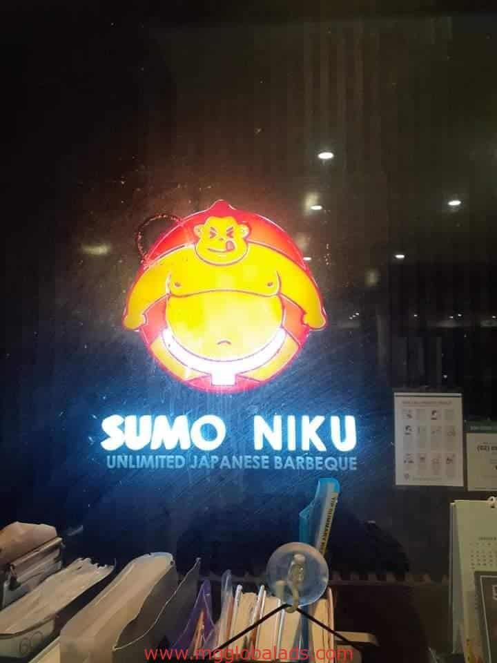 acrylic sign | signage | Sumo Niku