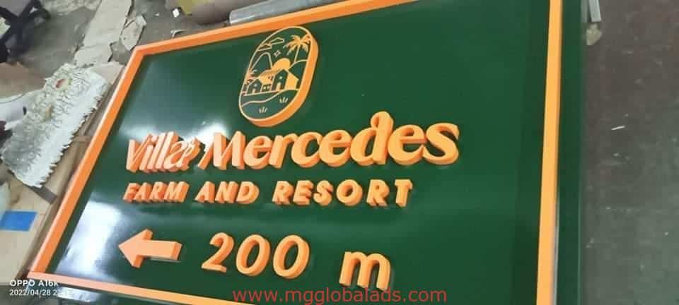 acrylic signage | sign maker | villa mercedes