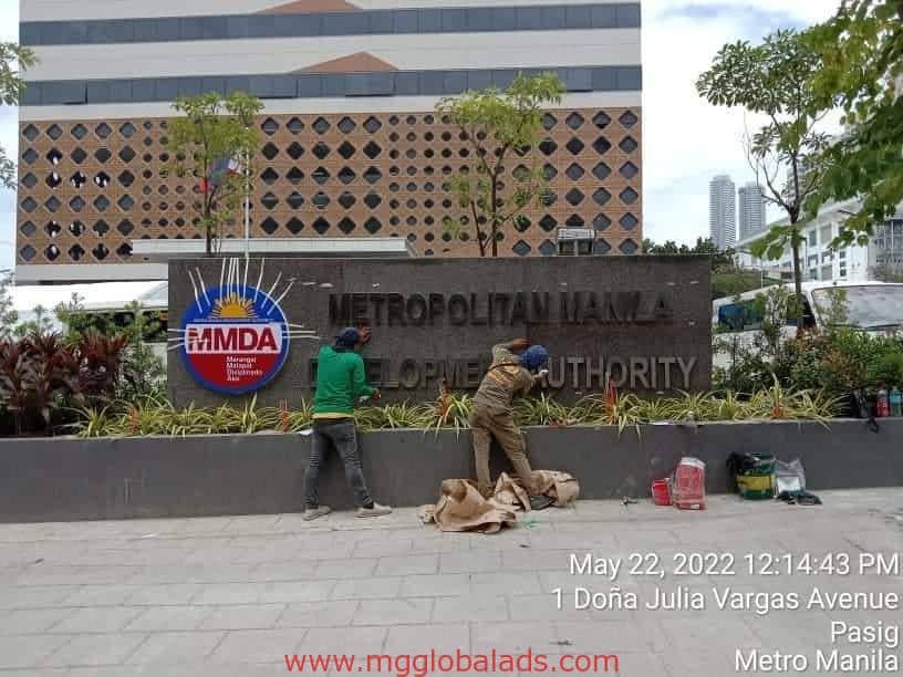 pedestal signage | signage | MMDA