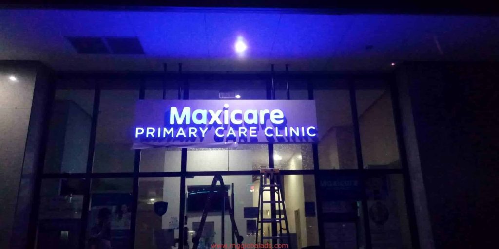 acrylic sign | maxicare