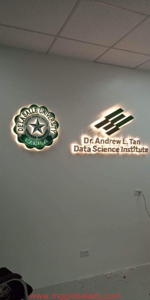 School signage | DLSU