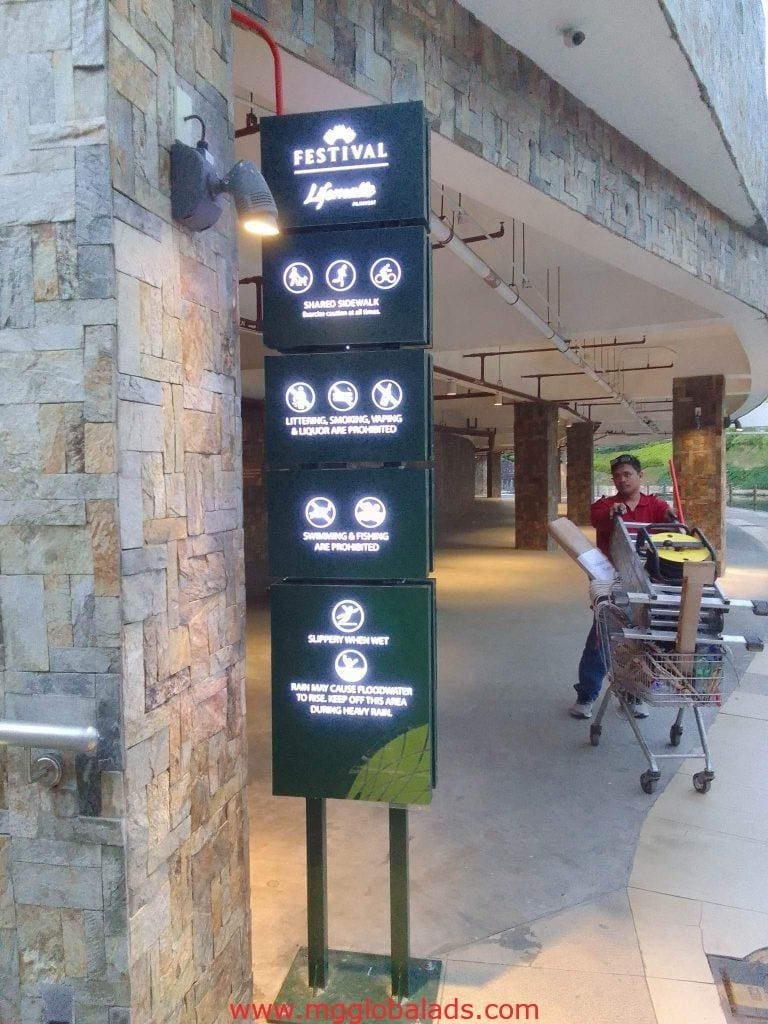 directional sign post | sign maker