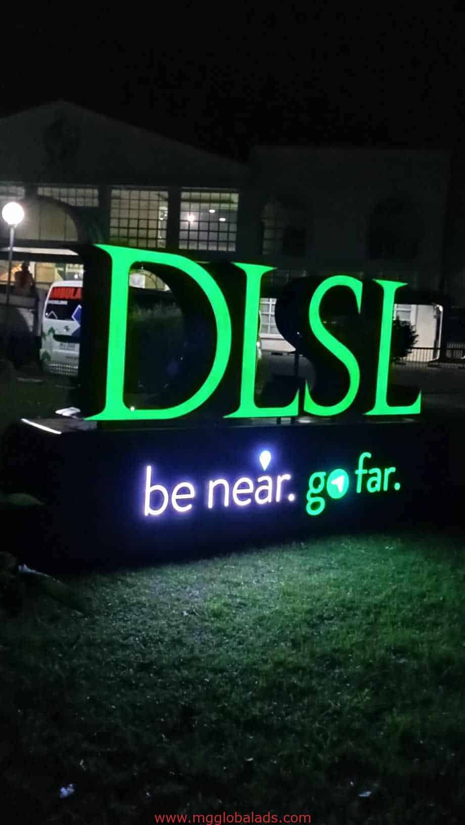 DLSU | monument sign