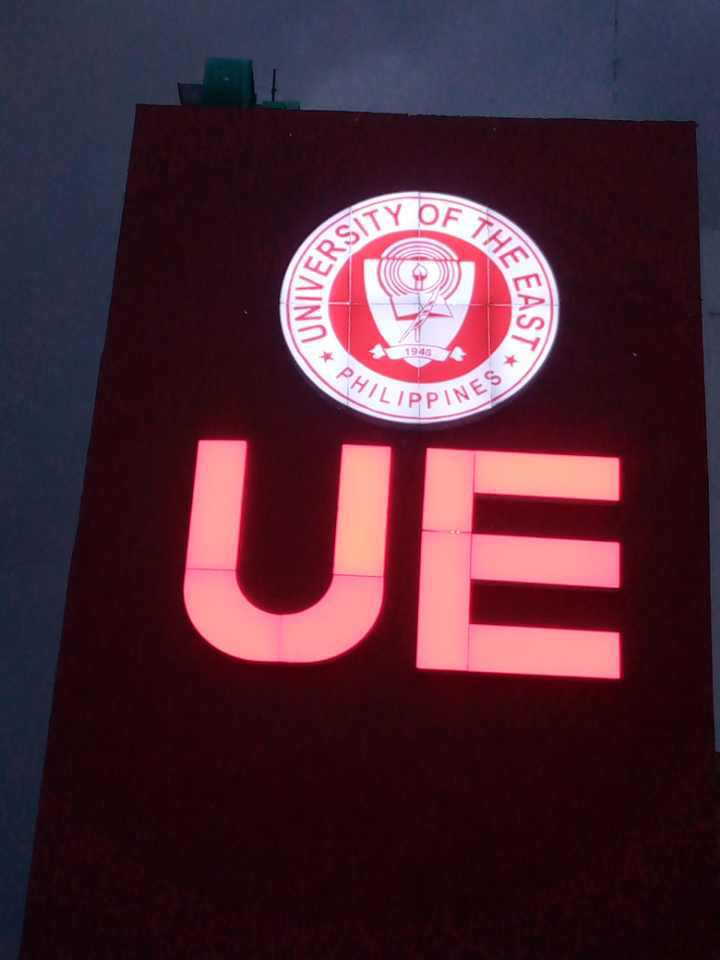 UE | school signage