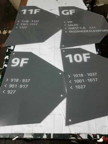 door sign | sign maker| floor level sign