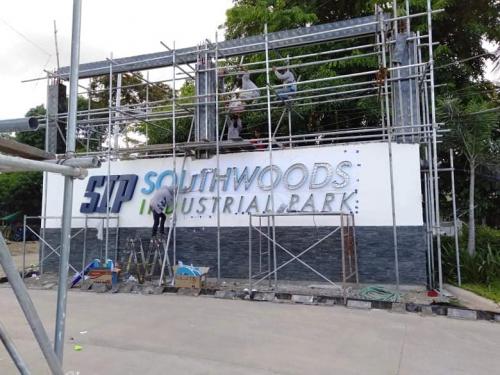 tower signage | acrylic sign maker | SIP southwoods