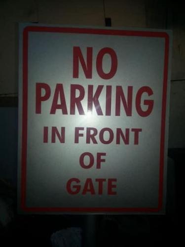 no-parking-directional-signage-2
