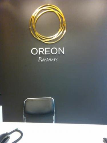 oreon-brass-signage