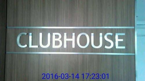 stainless-signage-clubhouse