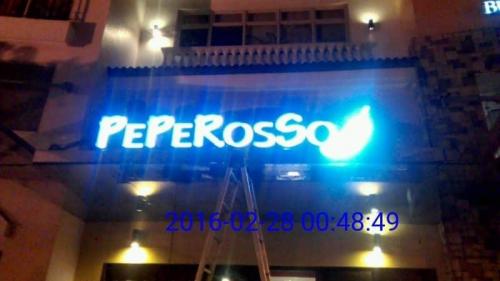 acrylic-signs-pepperoso