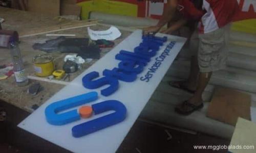 stelent - acrylic sign - fabrication